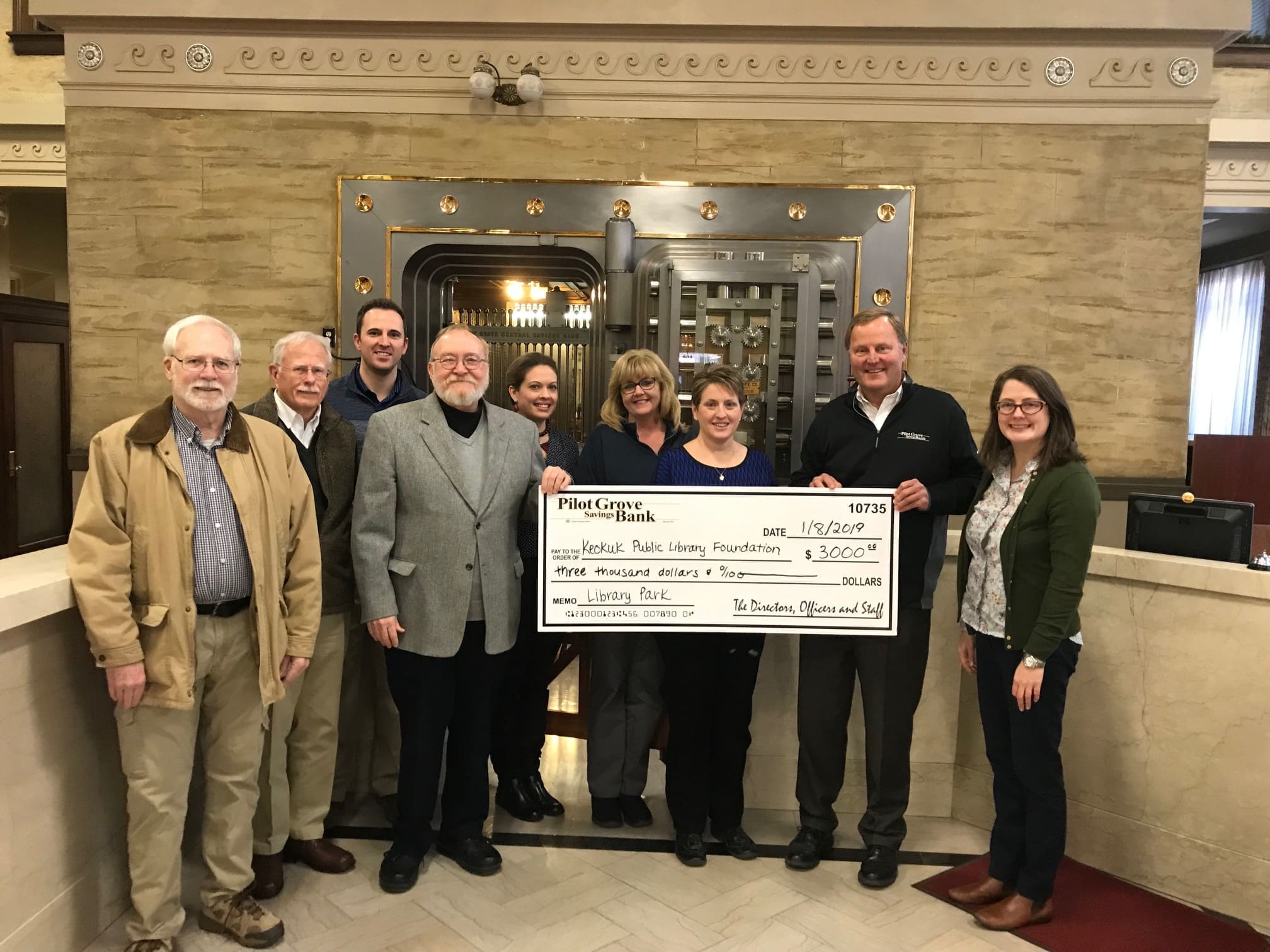 Pilot Grove Savings Bank Donates 3K to Keokuk Library Foundation
